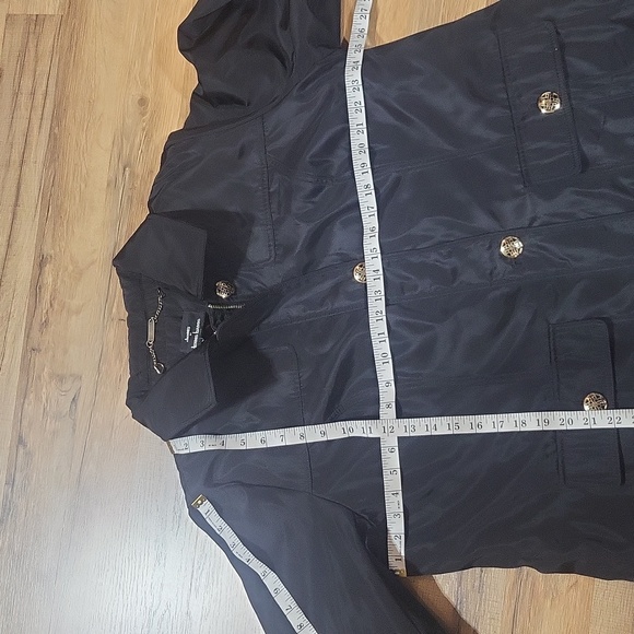 DENNIS BY DENNIS BRASSO Black Water Resistant Quilted Interior Coat Gold Buttons - Picture 12 of 15
